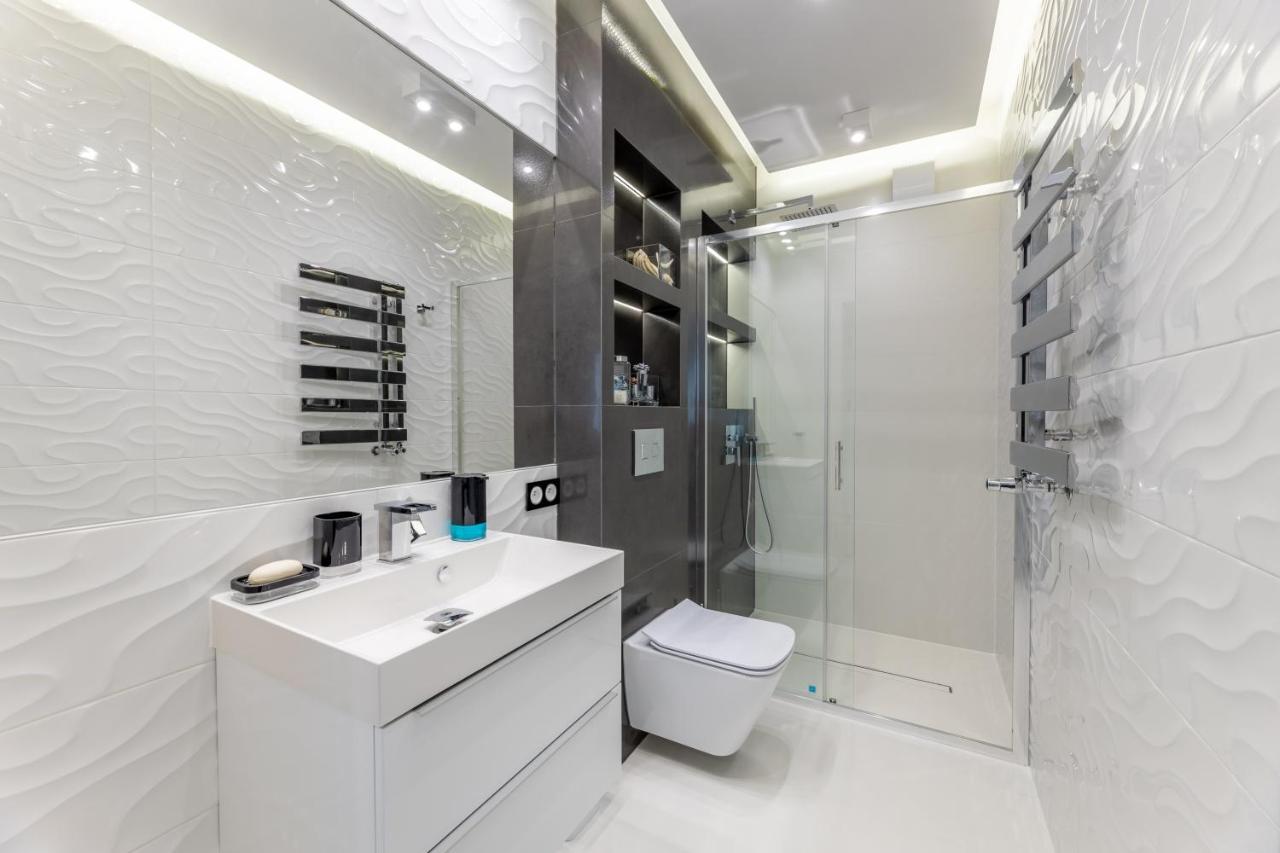 Leo Apartament Delux Ustrzyki Dolne Exterior foto