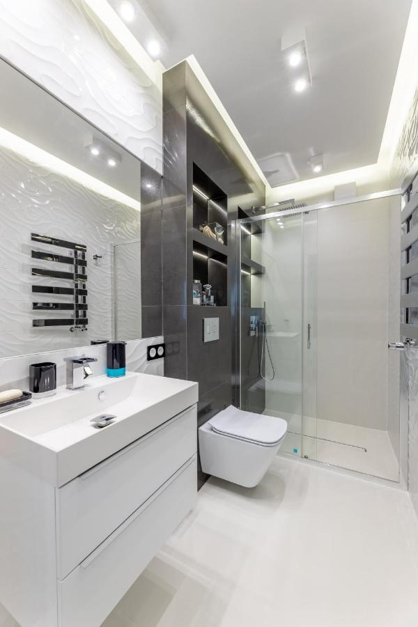 Leo Apartament Delux Ustrzyki Dolne Exterior foto